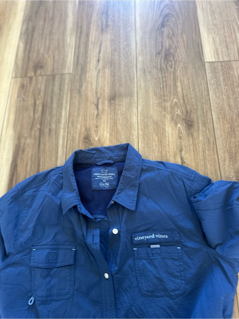 Vineyard vines womens harbor seersucker shirt cover up size 12 - Picture 3 of 5